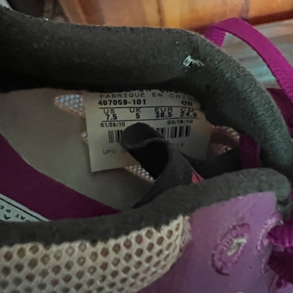 Nike Track And Field Running Shoes No Spikes - Picture 7 of 9